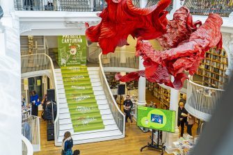 Premiile Cărturino și-au desemnat câștigătorii la prima ediție: cărțile pentru copii au strălucit pe covorul verde de la Cărturești Carusel