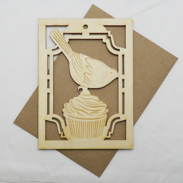 Felicitare din lemn - Birdie Cup Cake | Alljoy Design