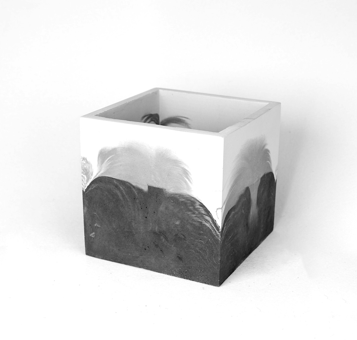 Ghiveci - Cubic Mix, alb si negru 8x8 cm | Concrete Concept Deco