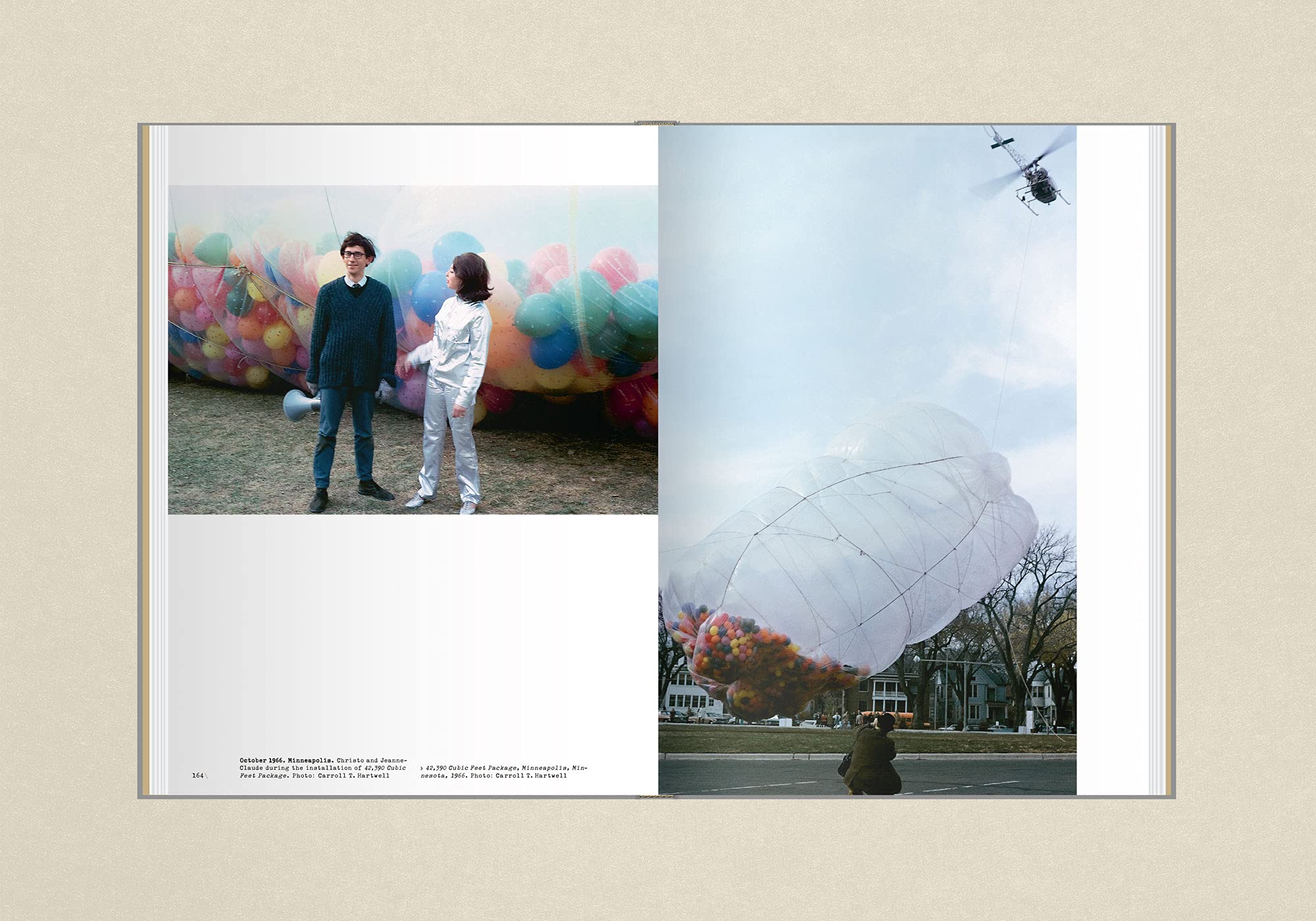 Christo and Jeanne-Claude: In/Out Studio | Matthias Koddenberg - 3 | YEO