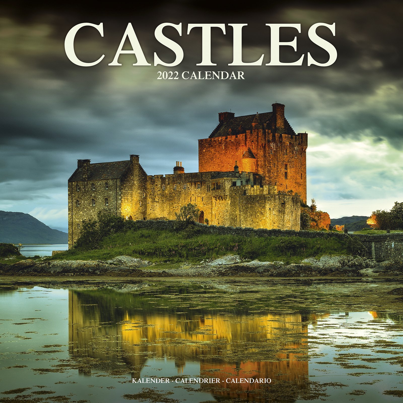 Calendar de perete 2022 - Castles | Avonside Publishing Ltd