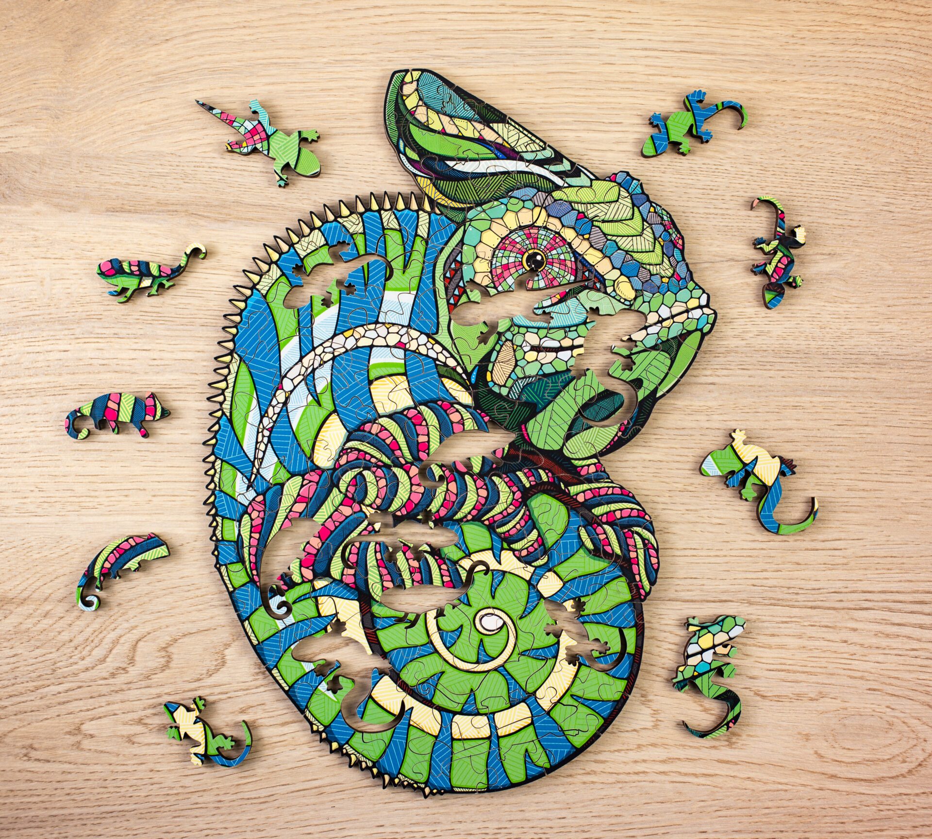 Puzzle din lemn - Chameleon, 111 piese | EWA - 1 | YEO