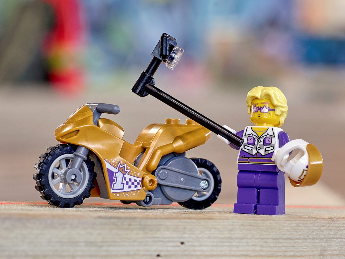 LEGO City - Selfie Stunt Bike (60309) | LEGO - 5 | YEO