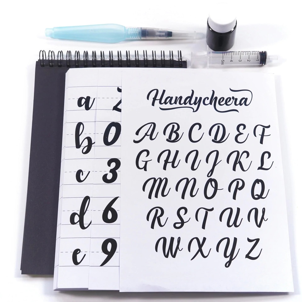 Set caligrafie - Brush Lettering Kit | Kikkerland