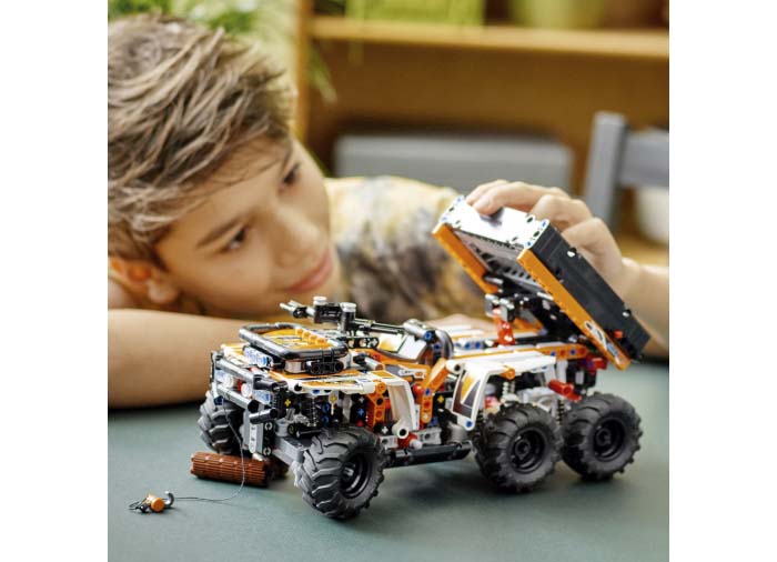 LEGO Technic - All-Terrain Vehicle (42139) | LEGO - 7 | YEO