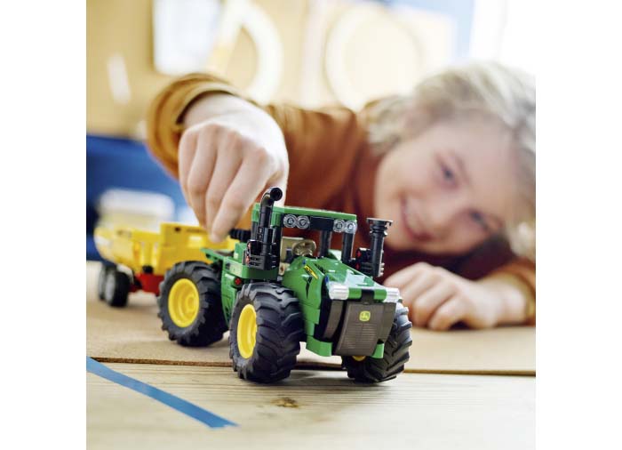 LEGO Technic - John Deere Tractor (42136) | LEGO - 7 | YEO