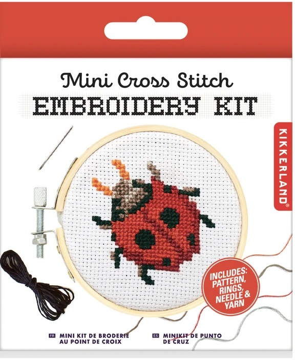 Mini kit goblen - Mini Cross Stitch Embroidery Kit - Ladybug | Kikkerland