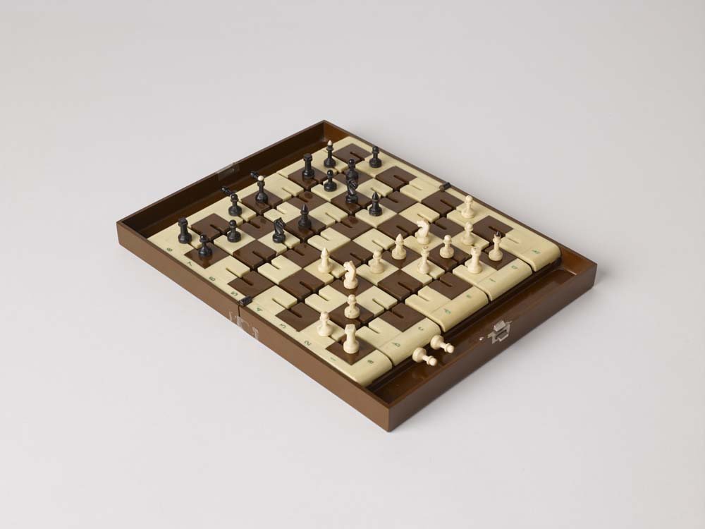 Master Works. Rare and Beautiful Chess Sets of the World | Dylan McClain - 1 | YEO