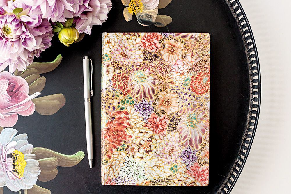 Agenda 2019 - Kikka Midi Horizontal (18 Month) | Paperblanks