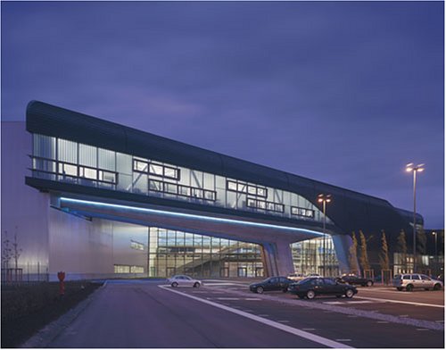 Zaha Hadid. BMW Central Building | Todd Gannon - 1 | YEO