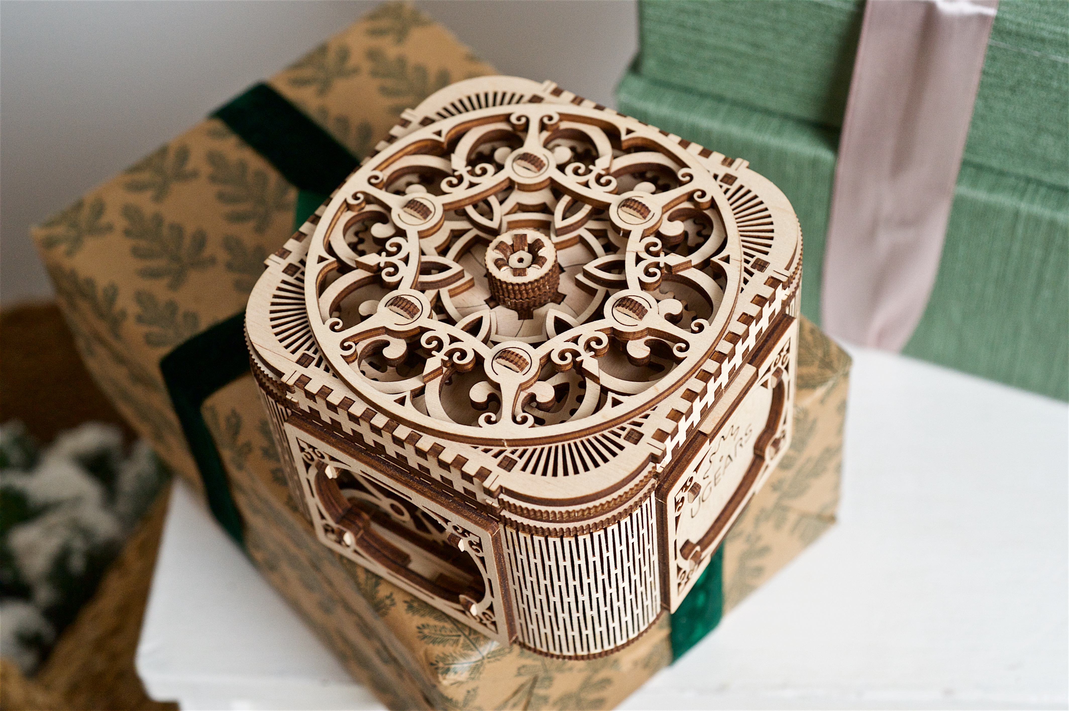 Puzzle 3D - Cutia de comori | Ugears - 3 | YEO