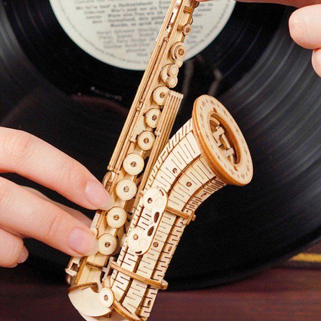 Puzzle 3D - Saxofon, 136 piese | Robotime