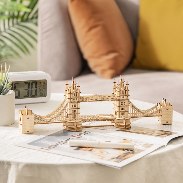 Puzzle 3D - Tower Bridge, 113 piese | Robotime image5