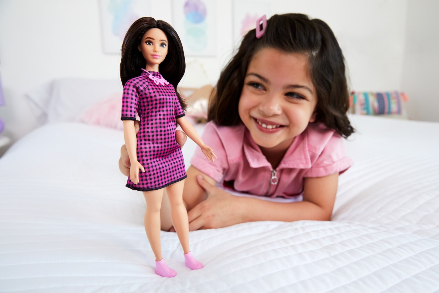 Papusa - Barbie - Satena cu rochie mov | Mattel - 1 | YEO