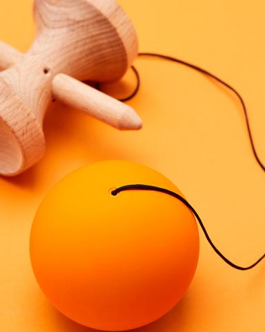 Joc de indemanare -  Krom Kendama - Pop Orange | Krom - 1