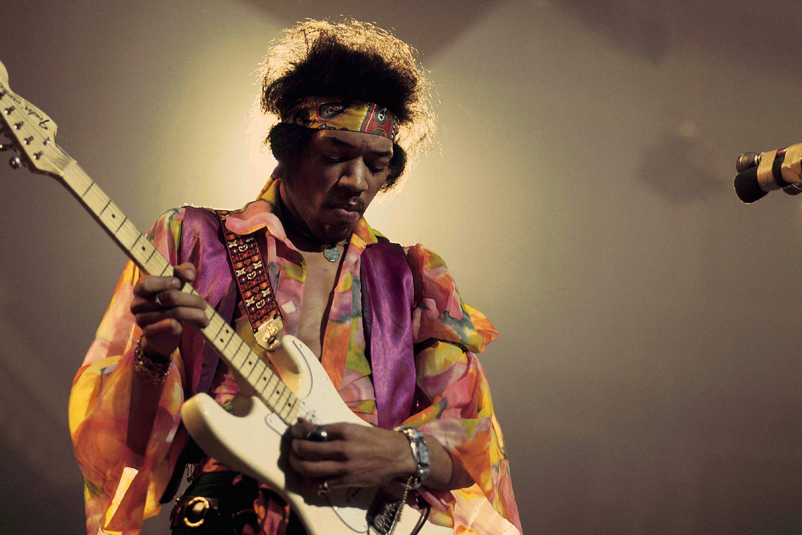 Jimi | Janie Hendrix, John McDermott - 3 | YEO