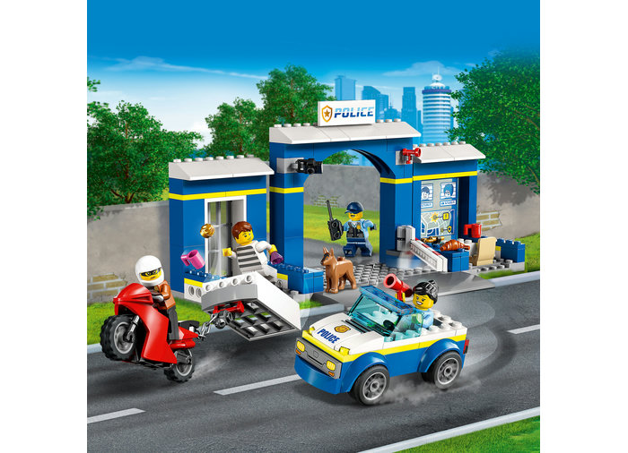 LEGO City - Police Station Chase (60370) | LEGO - 2 | YEO