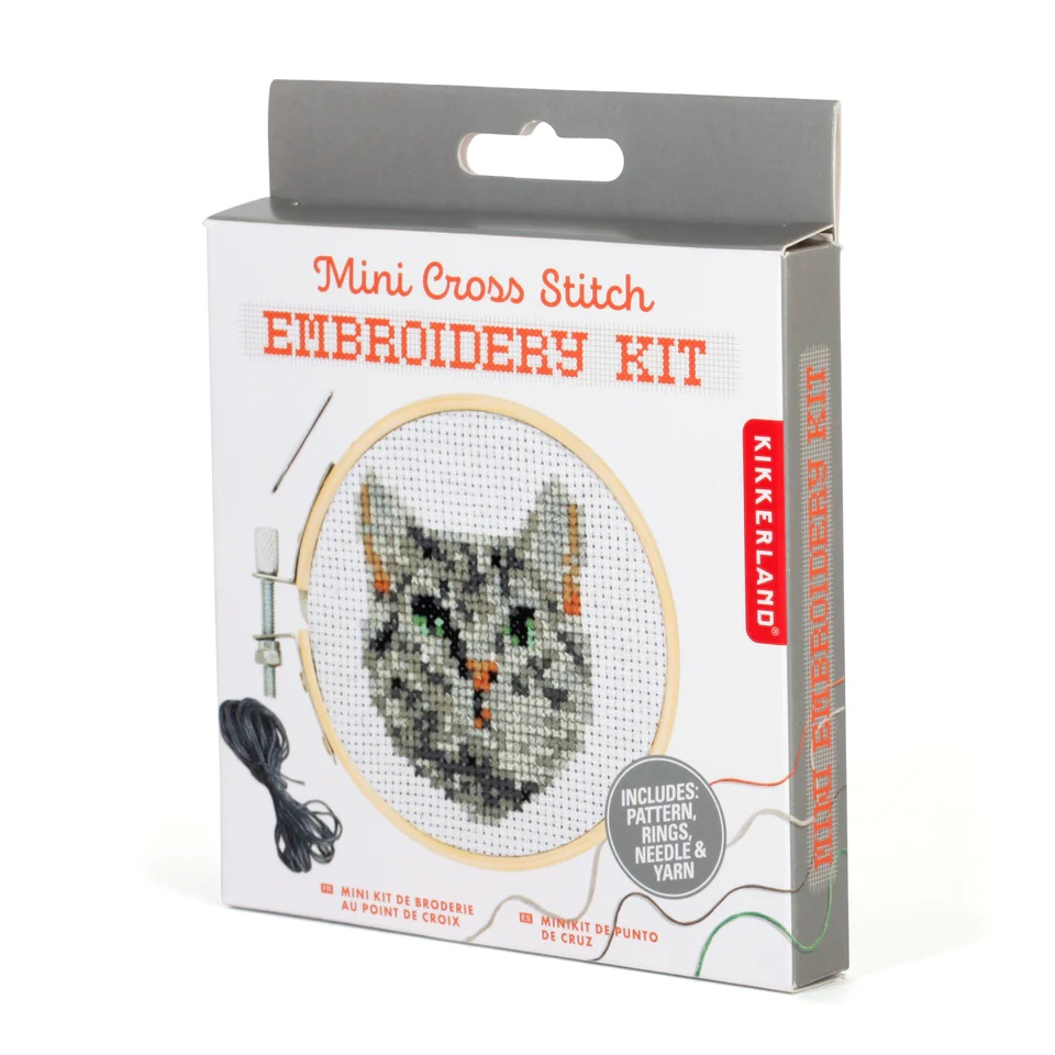 Mini kit goblen - Mini Cross Stitch Embroidery Kit - Cat | Kikkerland