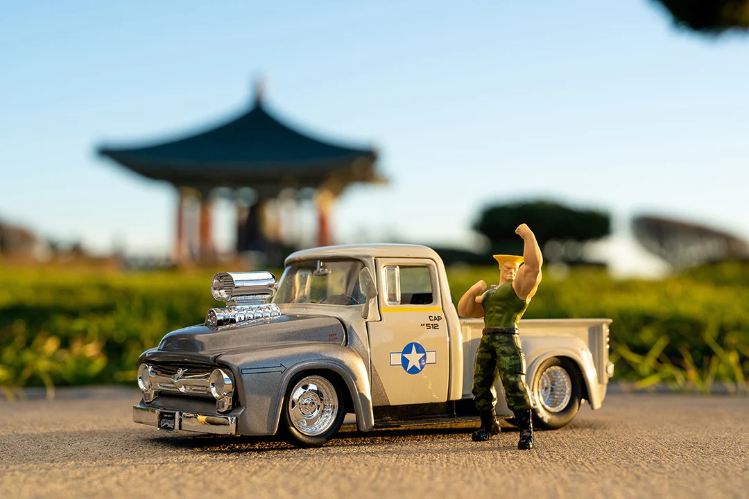 Set masinuta cu figurina - Guile si Ford F-100 1956 | Jada Toys - 2 | YEO