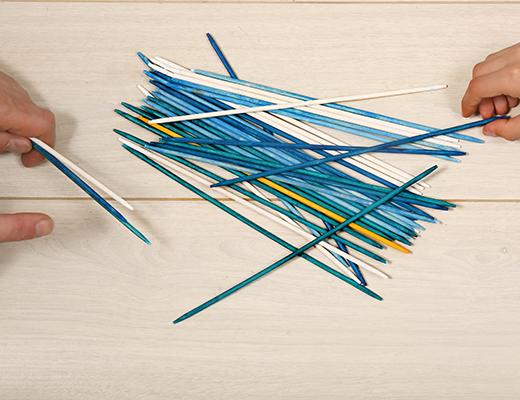 Mikado Pick - Up Sticks | Kikkerland