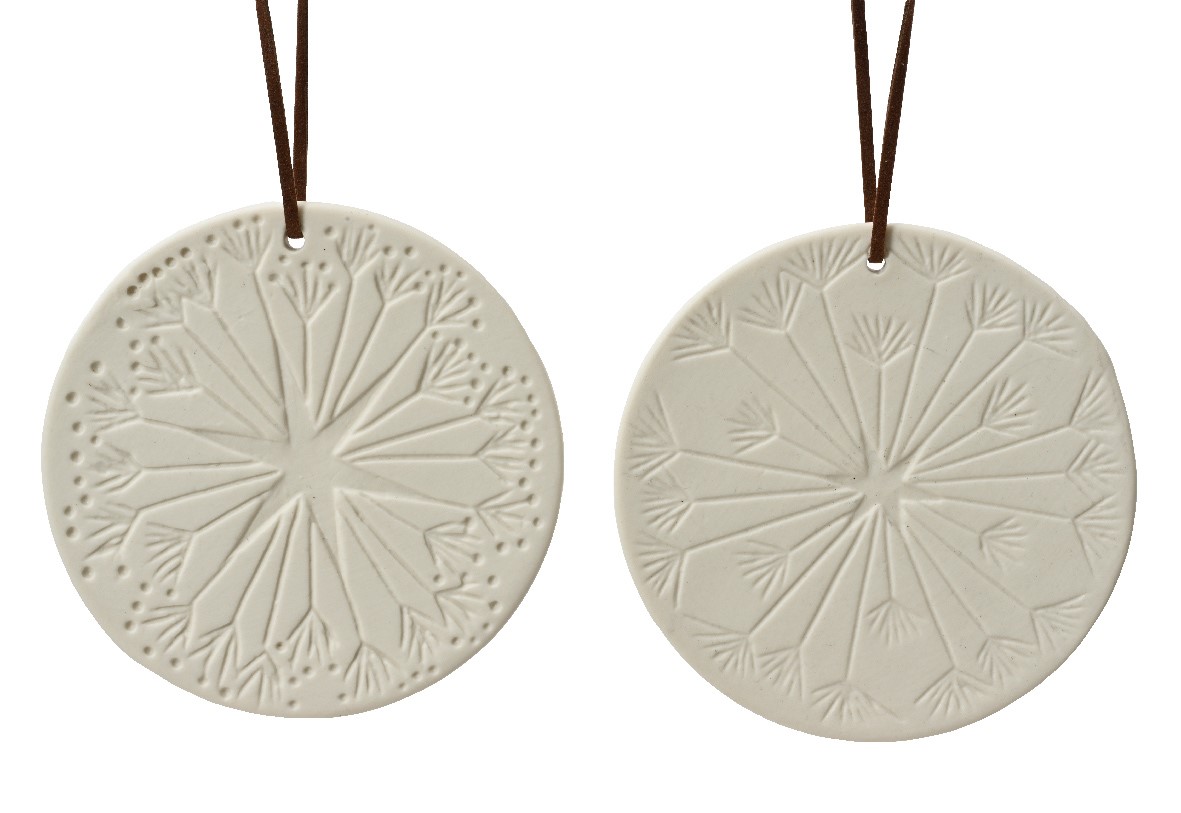 Ornament brad - Snowflake Porcelain Matt - doua modele - pret pe bucata | Kaemingk