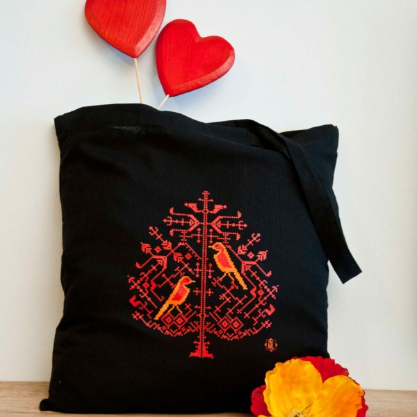 Traista motiv traditional „Inima plina de iubire ”