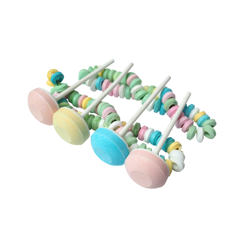 Galetusa cu bomboane in forma de coliere si acadele dextroza - Colliers et sucettes dextrose | Les Gourmandises de Sophie - 1 | YEO