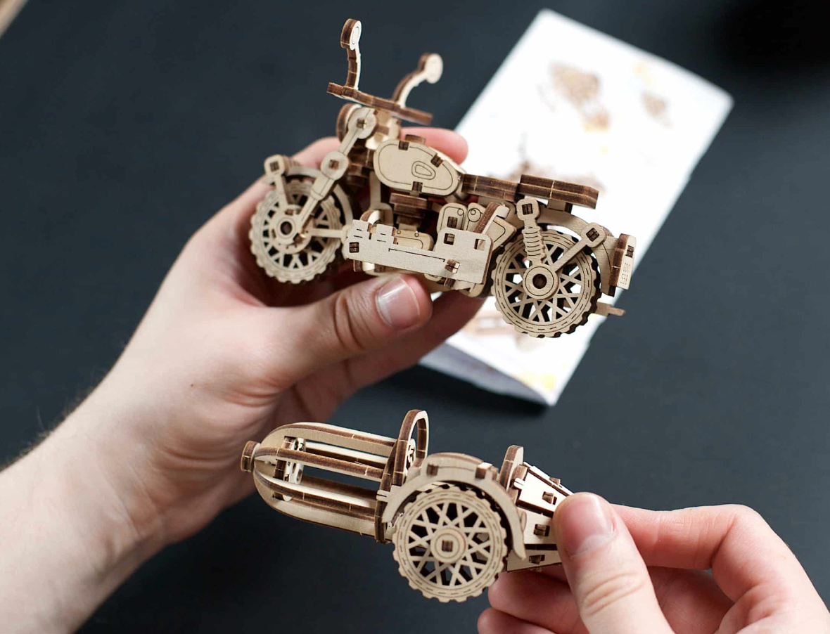 Set constructie - Hagrid’s Flying Motorbike | Ugears - 1 | YEO