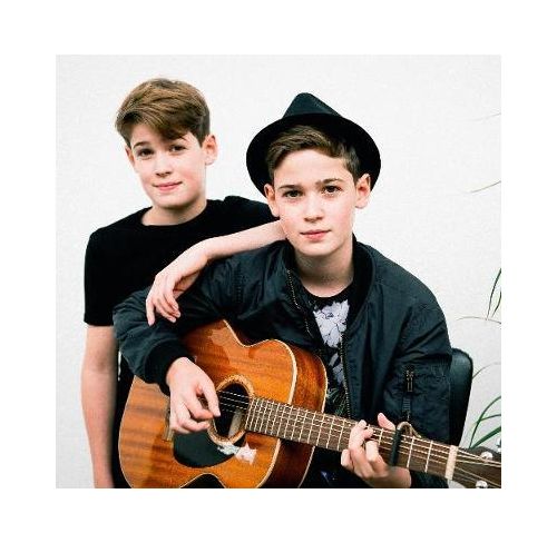 Max and Harvey | Max Mills, Harvey Mills