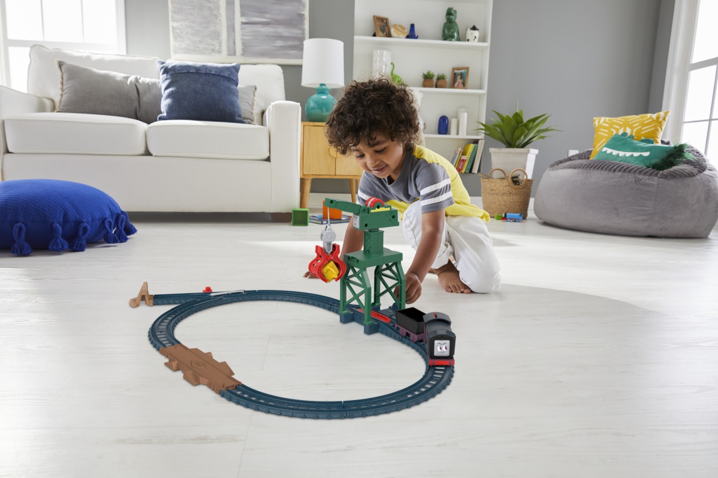 Set de joaca - Locomotiva motorizata - Cranky, cu accesorii | Fisher-Price - 1