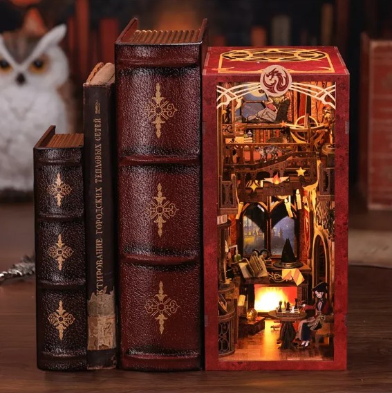 Puzzle 3D - Cotor de carte DIY - Flame Common Room | Robotime - 2