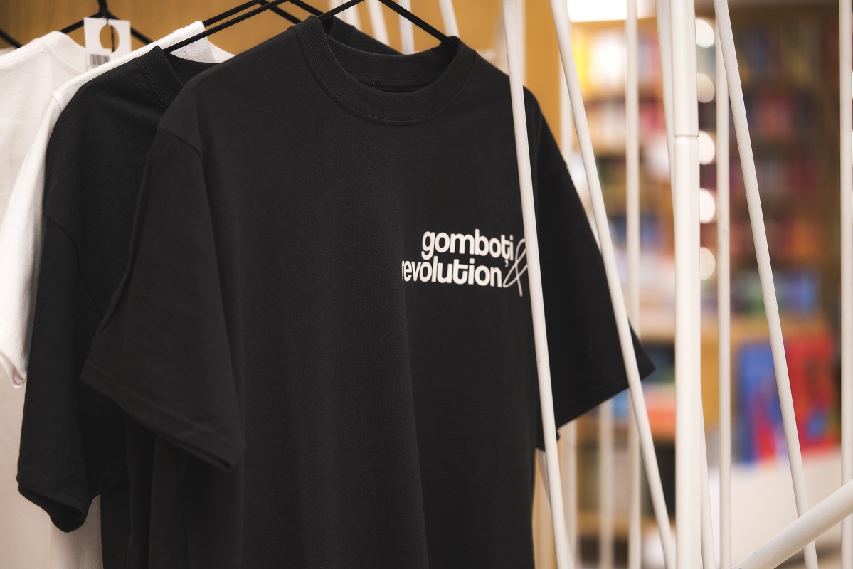 Tricou S - Gomboti & Revolution