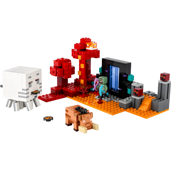 LEGO Minecraft - Amuscada in portalul Nether (21255) | LEGO - 3 | YEO