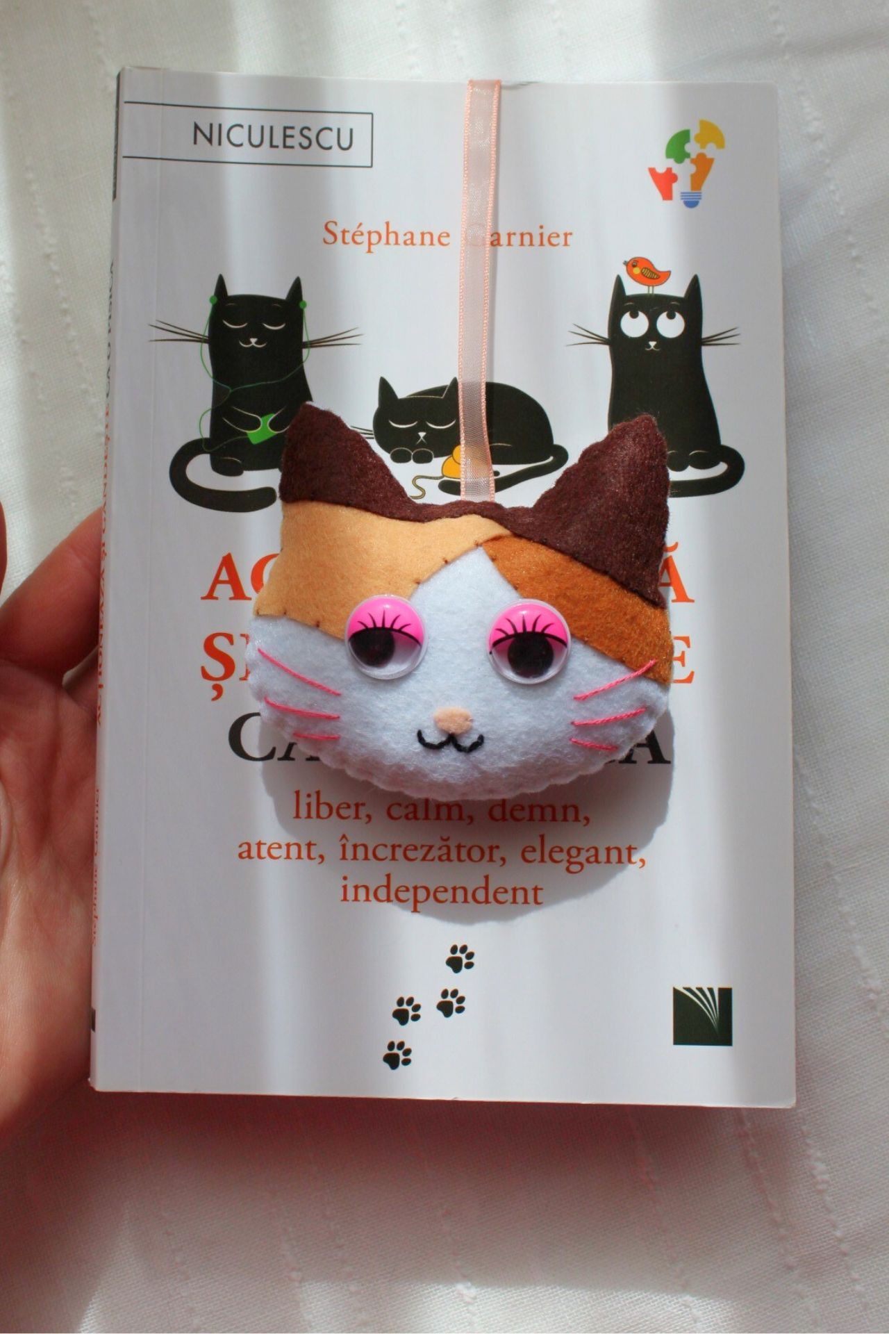 Semn de carte - Pisica alba cu pete maro - Kitty | Ana Crafts - 5 | YEO