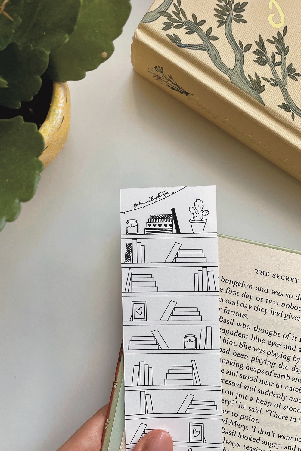 Semn de carte - Doua fete - Reading Tracker | Ale Illustrator - 3 | YEO