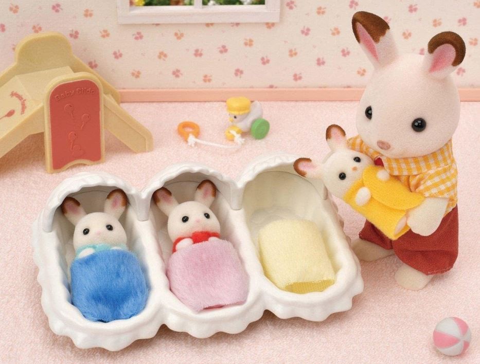 Set 3 figurine - Sylvanian Families - Set de ingrijire a bebelusilor | Epoch - 2 | YEO