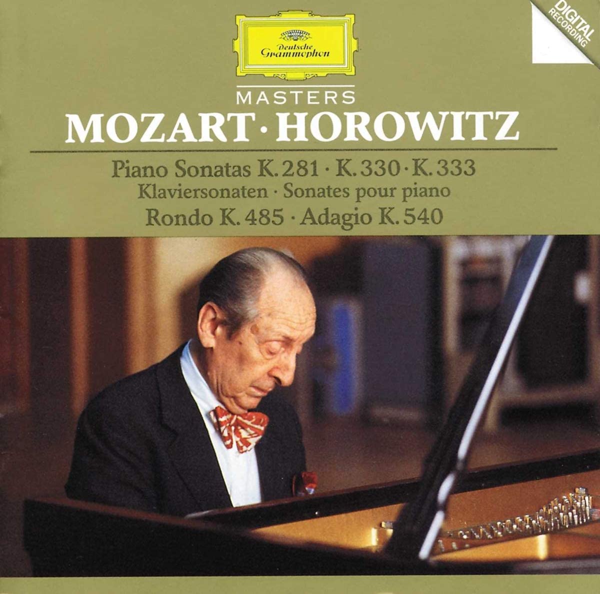 Mozart: Piano Sonatas K. 281, K. 330, K. 333; Sonatas Pour Piano: Rondo K. 485, Adagio K. 540 | Vladimir Horowitz