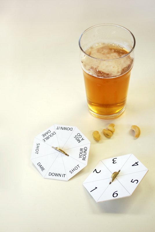 Suporturi pentru pahar cu jocuri de baut - Bar Games Beer Mats (set 30) | Suck Uk - 4 | YEO