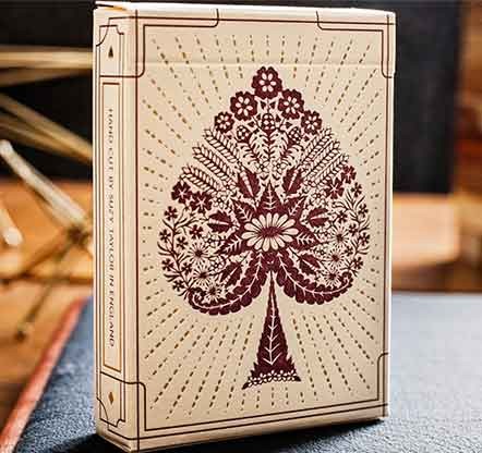 Carti de joc - Papercuts Intricate Hand-cut by Suzy Taylor | Magic Hub