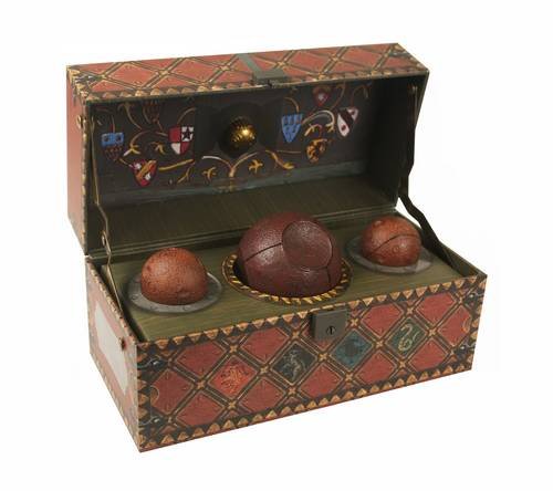 Harry Potter - Collectible Quidditch Set | Running Press