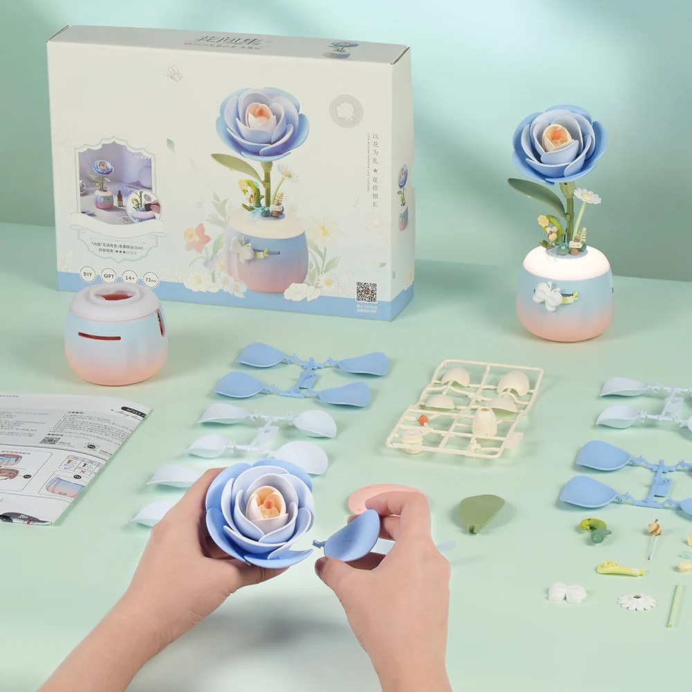 Puzzle 3D - Lampa de veghe - Starry Camellia, 73 piese | Robotime - 1