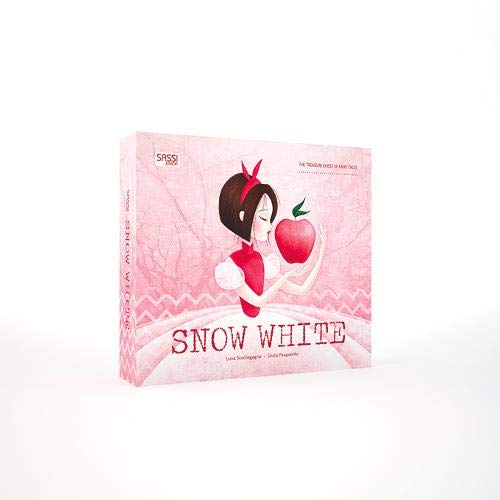 Snow White | Luna Giulia Scotegagna Pesavento