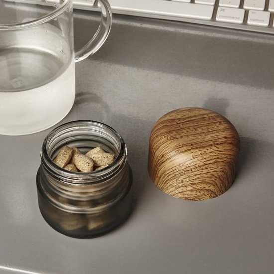 Cutie cu capac - Container with Wood Cap - Black | Kikkerland - 1 | YEO