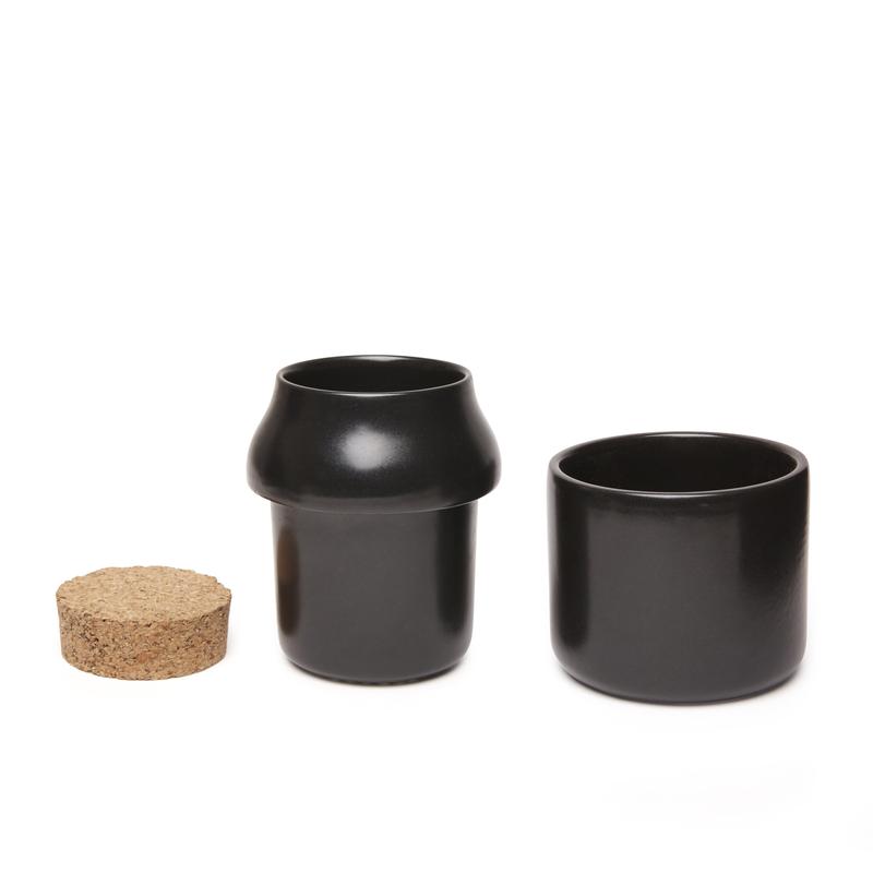 Ustensila mare pentru macinat - Ceramic Grinder and Jar Large Black | Kikkerland - 1 | YEO