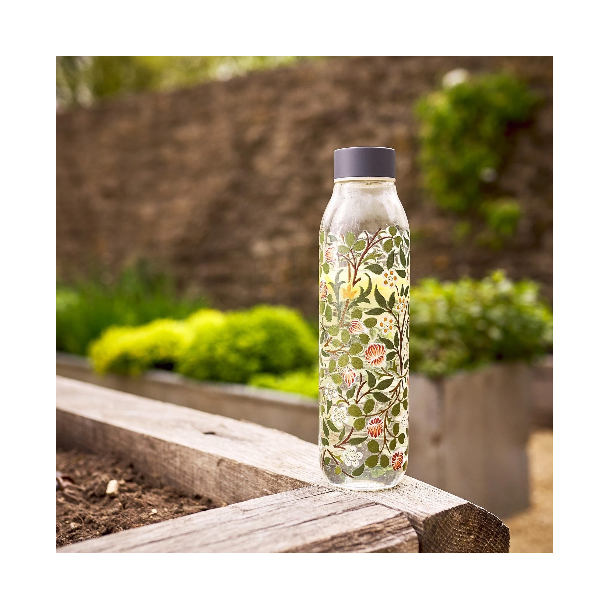 Sticla de apa - V&A Clover Glass Water Bottle | Wild & Wolf - 2 | YEO