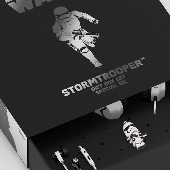 Cutie cadou - cablu Micro USB, casti, incarcator auto și unitate flash USB de 16 GB - Star Wars Stormtrooper | - 1 | YEO