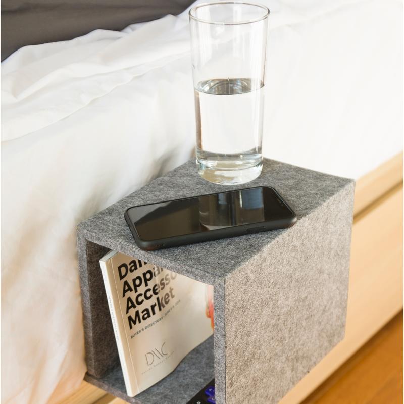 Raft pentru pat - Cube Bedside Table | Kikkerland - 1 | YEO