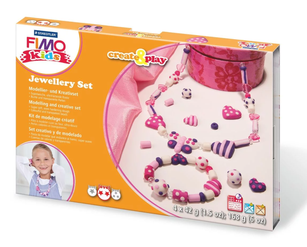 Set modelaj fimo kids - 4 culori inimi, 25 margele, 2 unelte | Staedtler