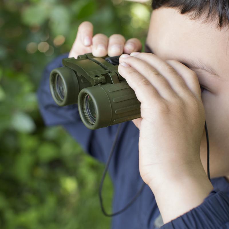 Binoclu - Huckleberry Binoculars | Kikkerland - 1 | YEO